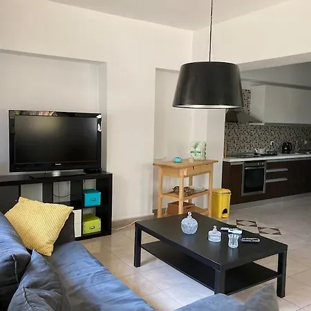 Appartement 3 Bedrooms Beautiful Comfortable In Rodos Town *
